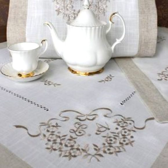 Tablecloth LA LINEN SERIES 36x36 in. Square NEW - Picture 1 of 7